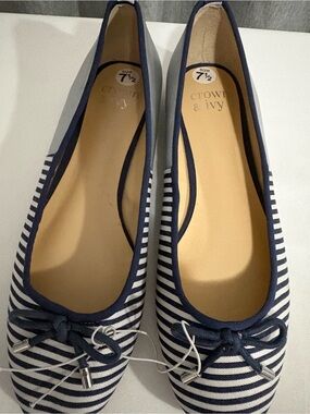 Blue and White Crown and Ivy Flat Slip On Shoes Size 7.5M